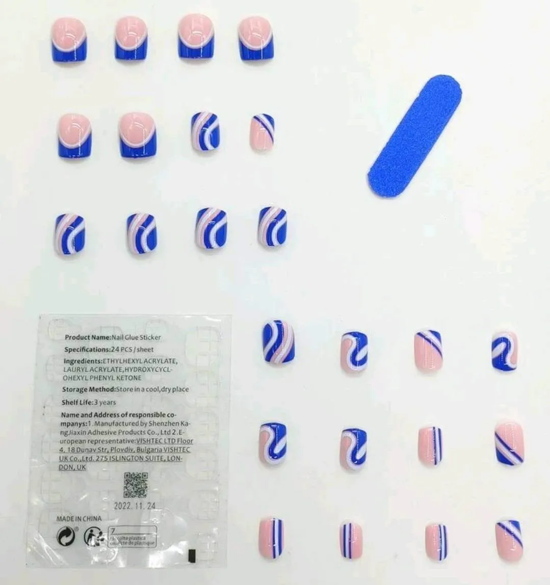Beauty - Nails - short - blue white swirl