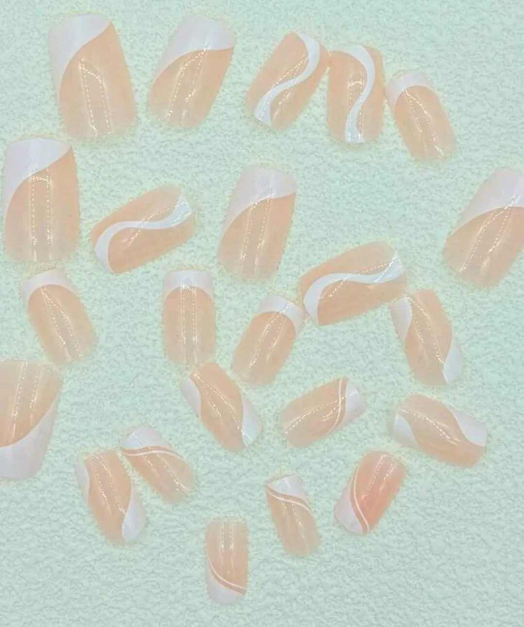Beauty - Nails - square - white swirl