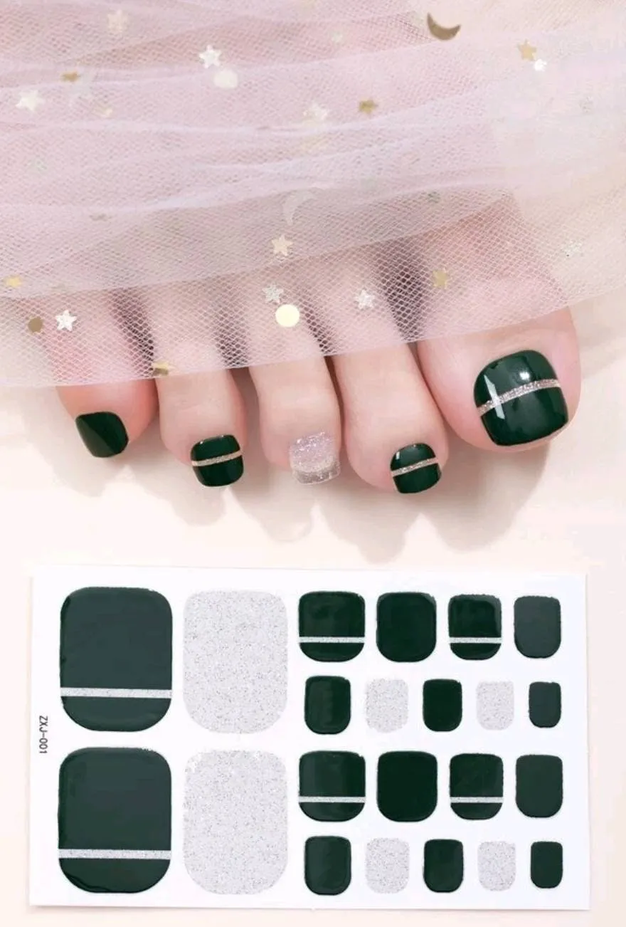 Beauty - Nails - toes - glitzy sticker