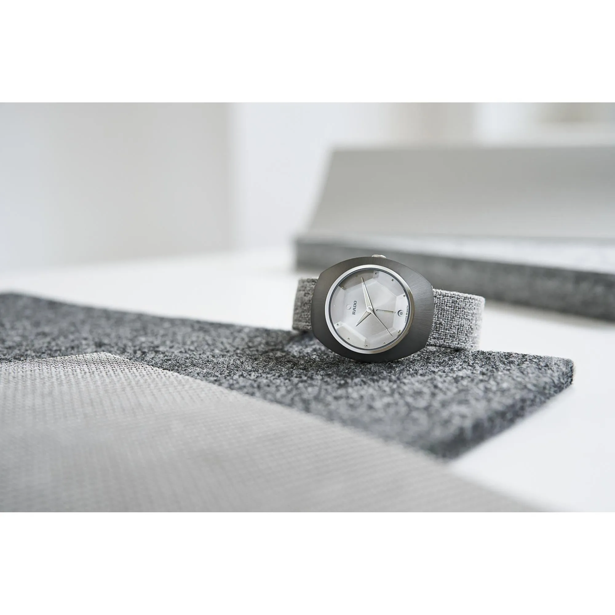 DiaStar Unisex Analog Stainless Steel Automatic Watch R12163118