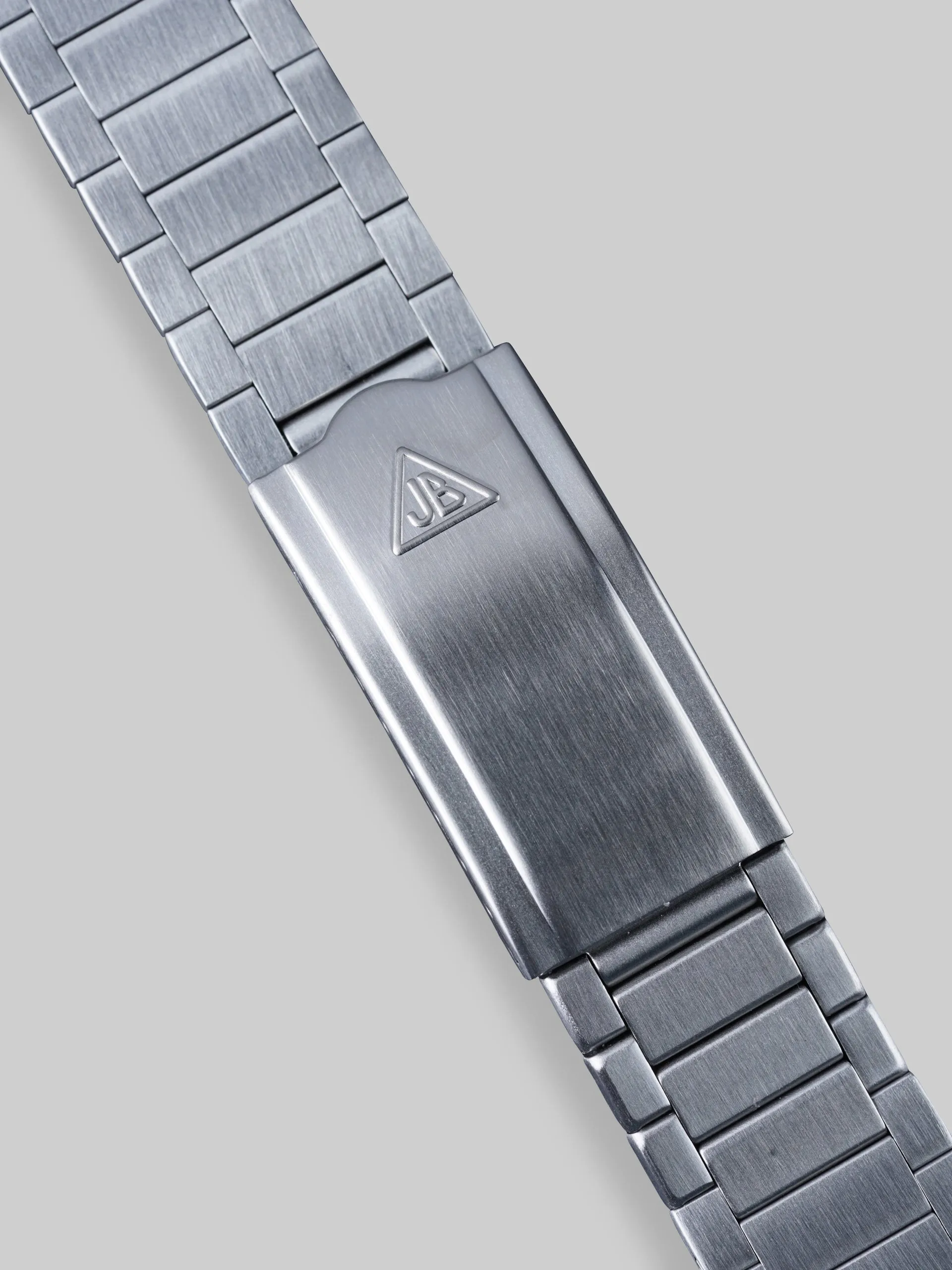 Flat Link Bracelet for Omega Speedmaster - Fully Brushed