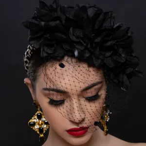 NA1415-Black/White veil fascinator with rhinestones and flowers