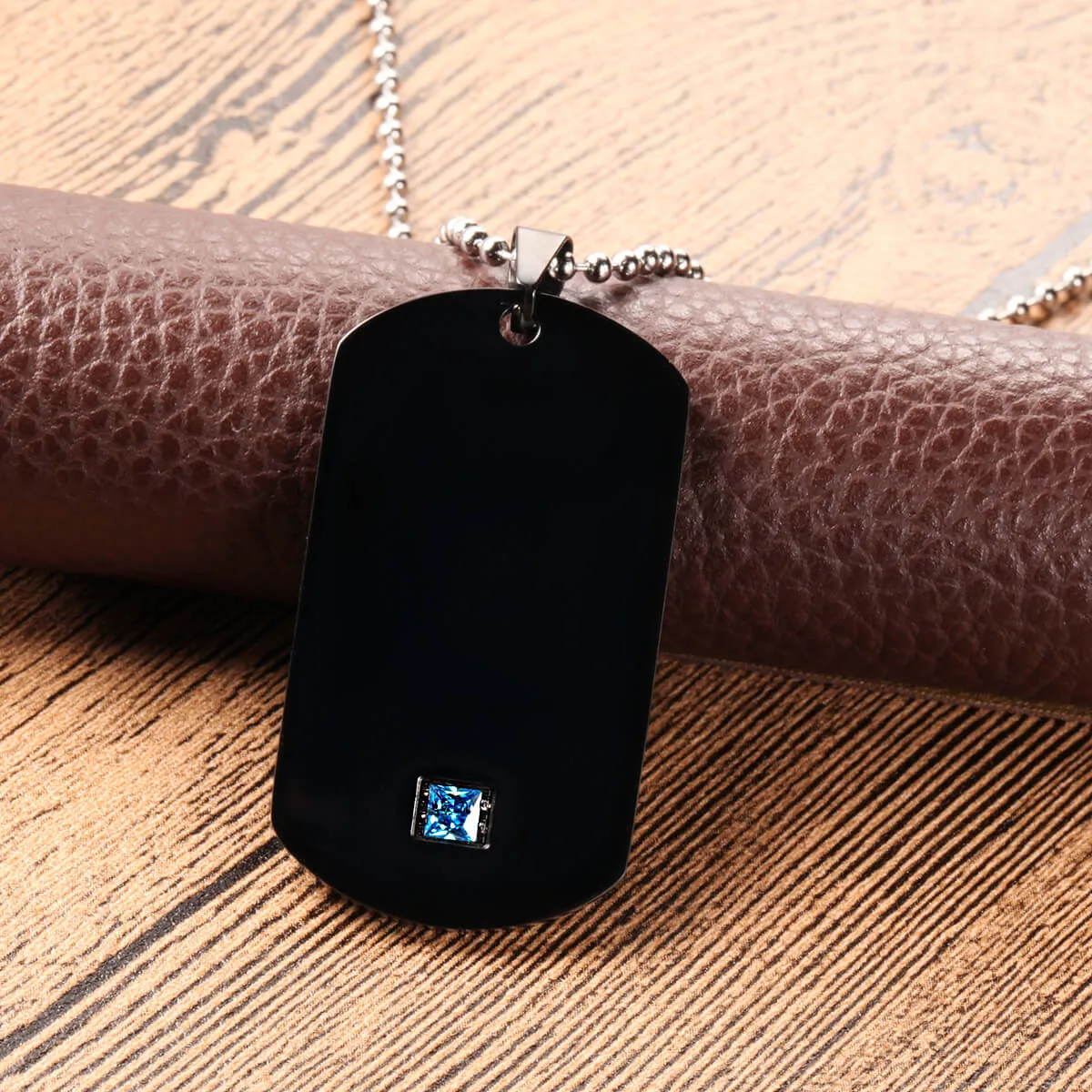 NEHZUS Couples Necklace Mens Womens Name Necklaces Customized Stainless Steel Tags