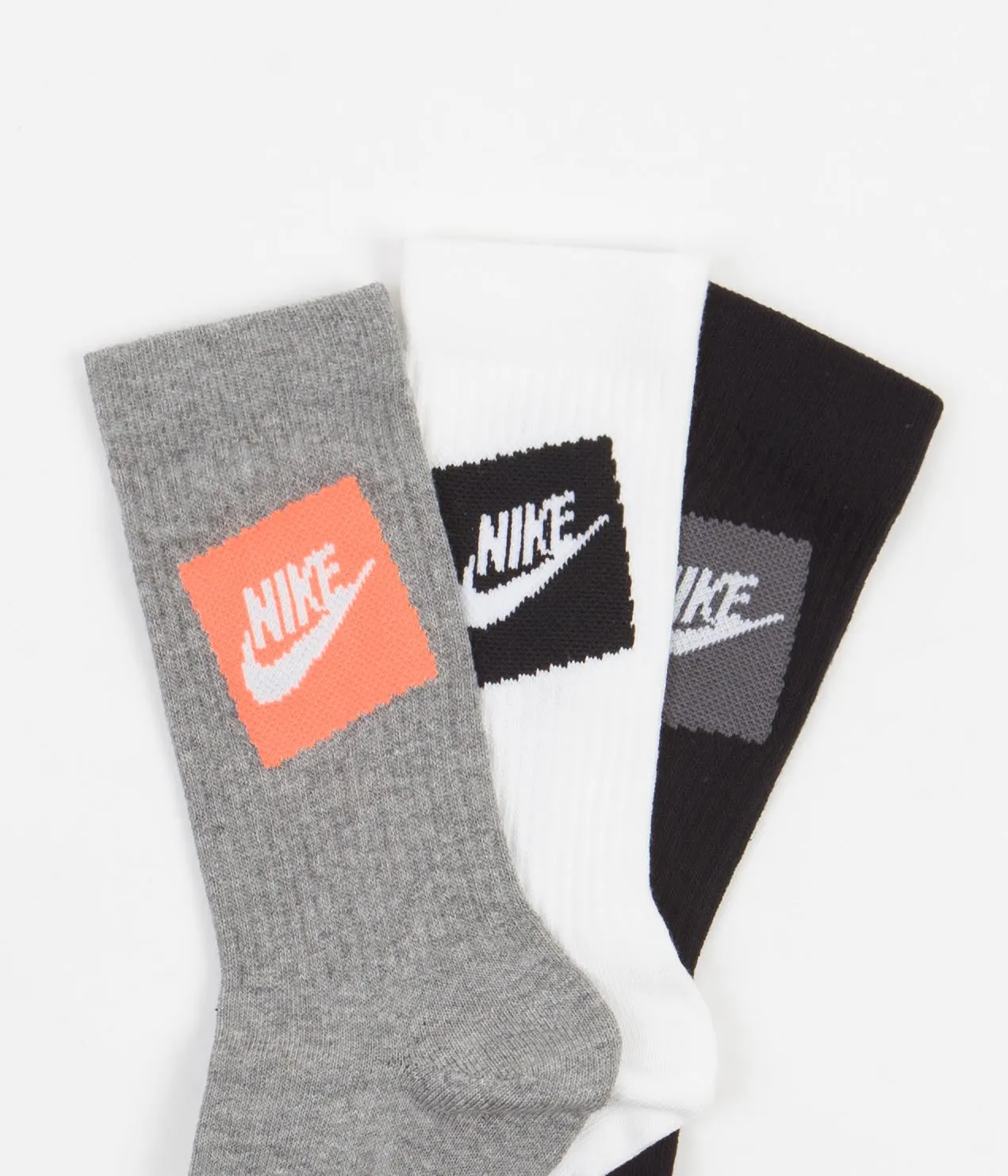 Nike Everyday Essential Crew Socks (3 Pack) - Black / White / Grey