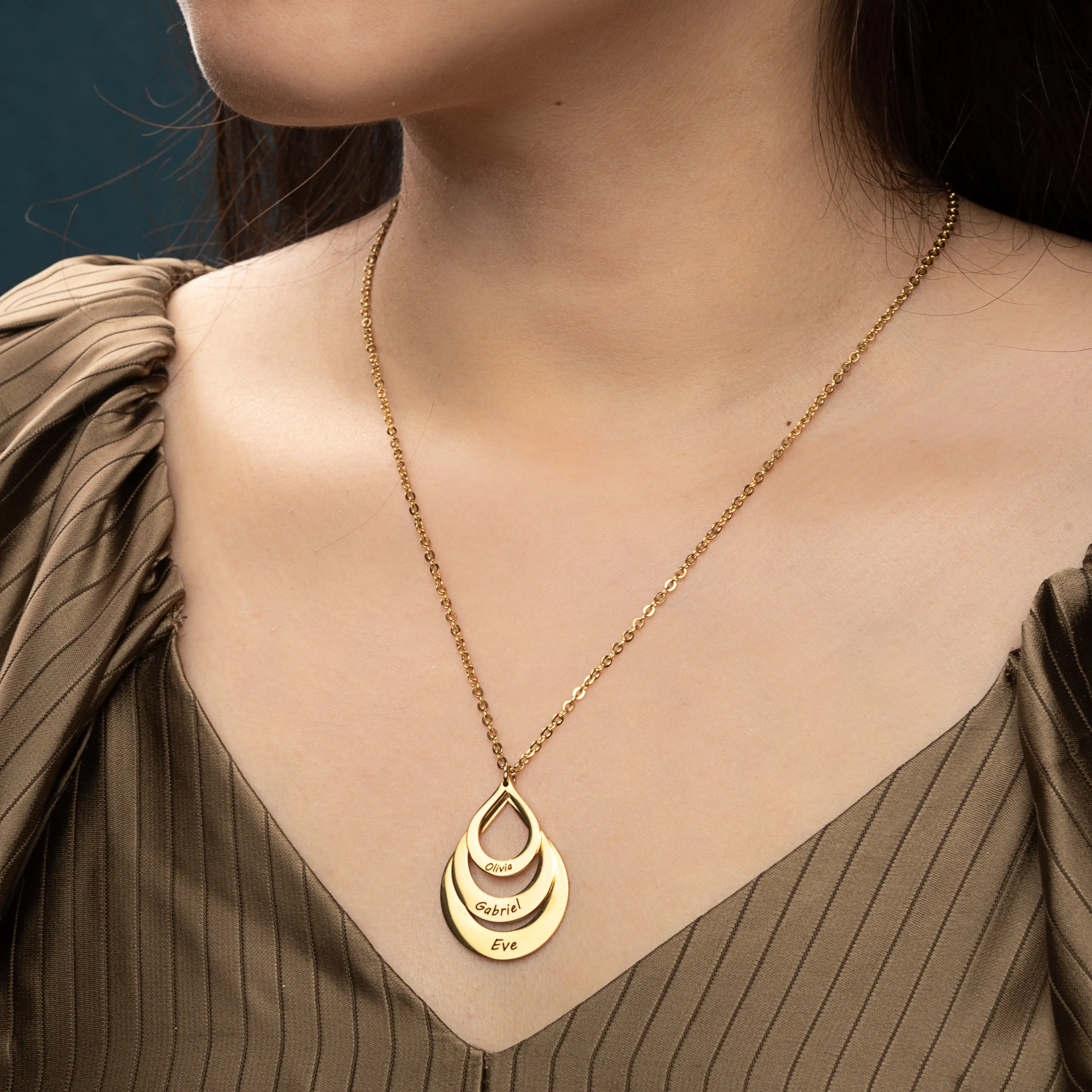 Personalized Teardrop Family Pendant Necklace